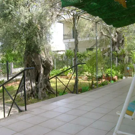 Lefkas House With Garden Τσουκαλάδες