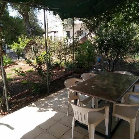 Holiday home Lefkas House With Garden *