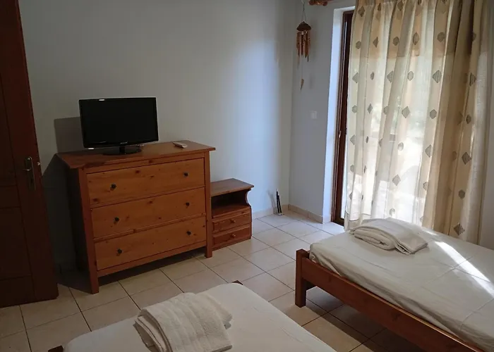 Lefkas House With Garden Vakantiehuis