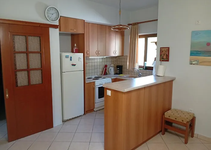 Vakantiehuis Lefkas House With Garden *